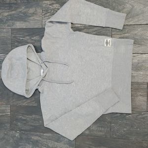 Ubmro sweatshirt crop